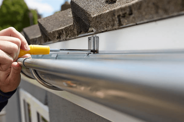 gutter repair wheaton